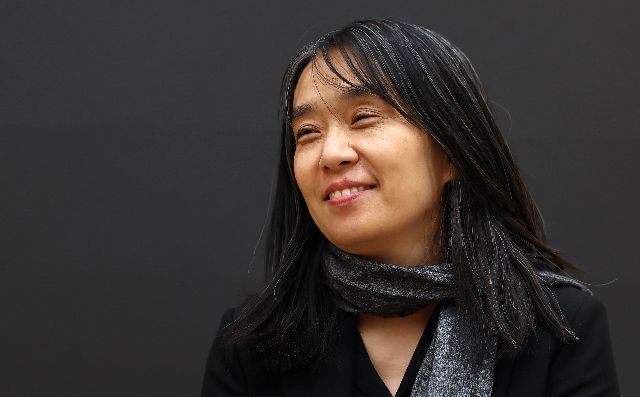 한강 작가의 노벨문학상 수상을 계기로 부산 공공도서관의 소설 대출이 크게 증가했고 한강 작가의 작품은 인기 도서 상위권을 차지했다. 연합뉴스