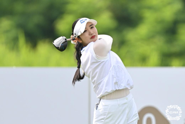 6일 KLPG 롯데 오픈에서 우승한 ‘장신 골퍼’ 박혜준이 티샷을 날리고 있다. KLPGA 투어 제공