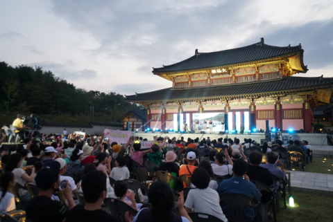 김해 가수왕 선발대회···1등 상금 200만 원