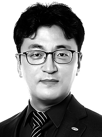 [오션 뷰] 부산항의 경쟁 항만은 어디일까