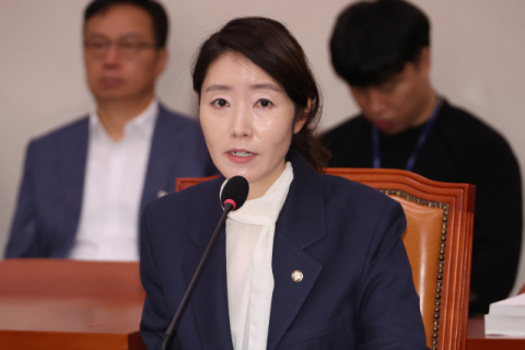 청문회 위증 의혹까지 ‘사면초가’ 강선우, 1호 낙마?… 이틀째 청문도 여야 충돌