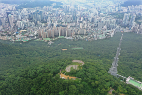황령산 전망대·케이블카 ‘본궤도’