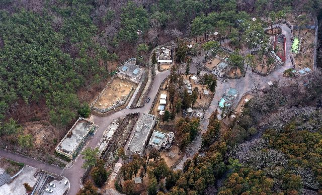 폐업 4년째를 맞고 있는 부산 유일의 동물원 부산진구 초읍동 삼정더파크. 2020년 4월 이후 문을 닫은 삼정더파크를 상공에서 내려다 본 모습. 정종회 기자 jjh@