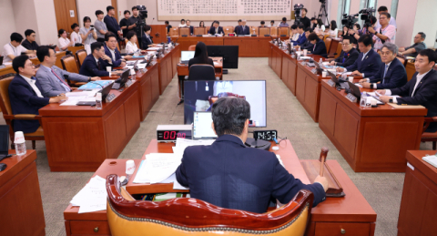노란봉투법·방송3, 법사위 통과…4일 본회의 오른다