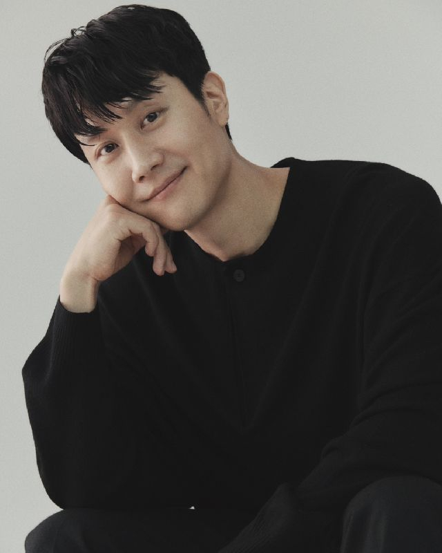 배우 정우. 9월 17일 개막하는 제30회 부산국제영화제에서 첫 감독 연출작 '짱구'를 선보인다. BH엔터테인먼트 제공