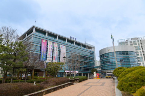 부산 동구청사 전경