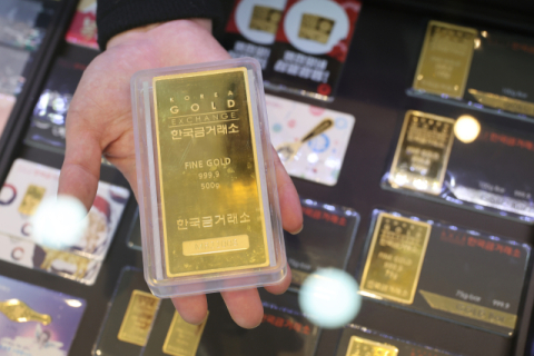 올해 개인투자자 금·은·달러 역대급 쓸어담았다