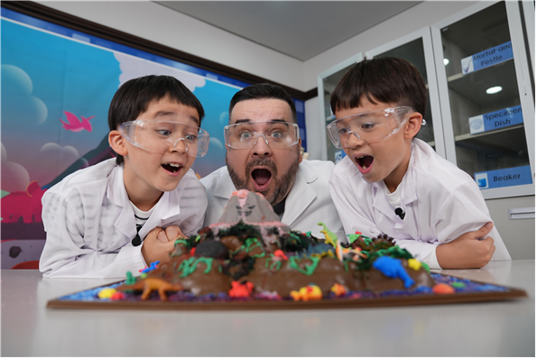 부산영어방송 어린이 유튜브 채널 'BeFM 키즈'에서 공개될 샘 해밍턴 가족의 콘텐츠. 부산시 제공