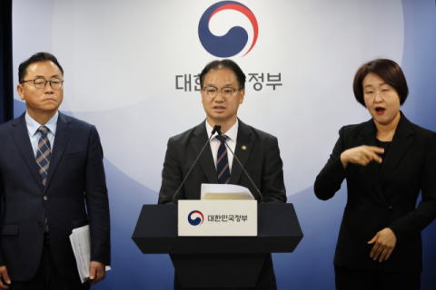 정부 “이태원 참사 원인, 대통령실 용산 이전 때문”