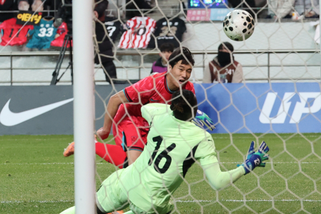 한국 축구대표팀이 A매치 3연승을 거두면서 ‘포트 2’ 배정이 확정시 된다. 사진은 축구대표팀의 이태석이 지난 18일 가나전에서 결승 골을 넣고 있는 모습. 연합뉴스
