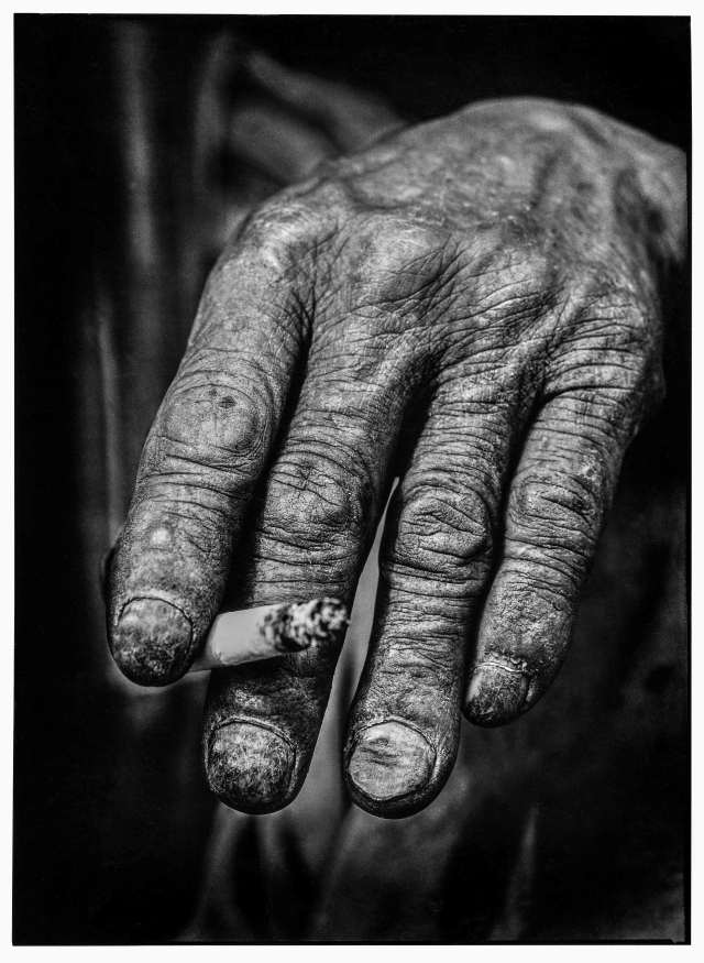 강운구 사진가 대표작 중 하나인 강원도 인제군 북면 용대리(내설악) 1973. ⓒ강운구, 고은사진미술관 제공