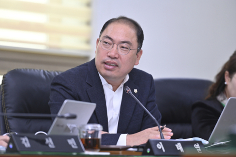 거제시의회 난데없는 ‘조진웅 논란’에 시끌…무슨 일?