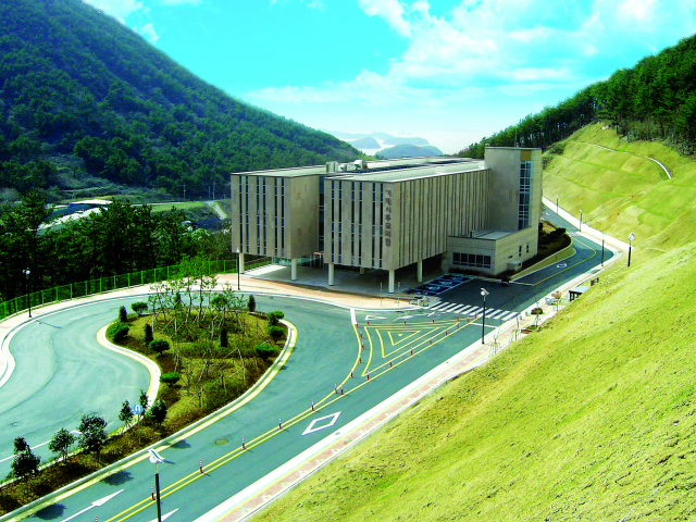 거제시 추모의집. 거제해양관광개발공사 제공