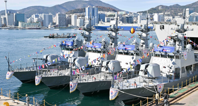 지난 8일 부산 영도구 HJ중공업 영도조선소에서 해군 신형 고속정(PKMR) Batch-Ⅱ ‘참수리’ 4척 통합 진수식이 열렸다. 해군작전사령부 제공