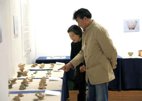 지난달 8일 부산무화회관에서 부산찻사발 전시가 열리고 있다. 부산요 제공