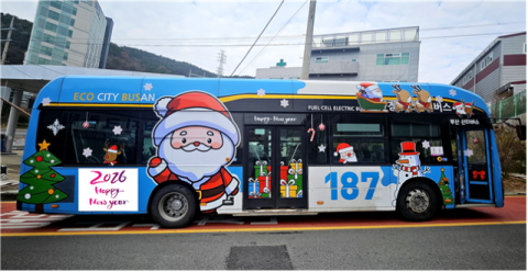 화재 위험으로 사라진 산타버스, 더 안전하게 부활해 부산 누빈다