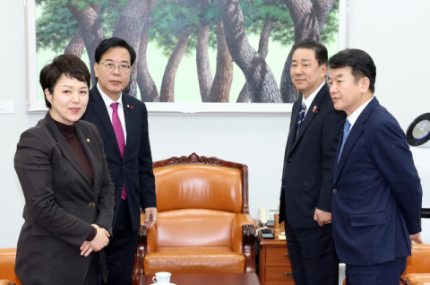 한일해저터널 주무대 부산 정치권 '통일교 특검' 소용돌이
