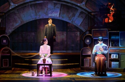 뮤지컬 ‘어쩌면 해피엔딩’의 한 장면. NHN링크 제공