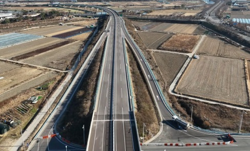 김해시관내 국도대체우회도로인 무계-삼계 공사 현장. 국토교통부 제공