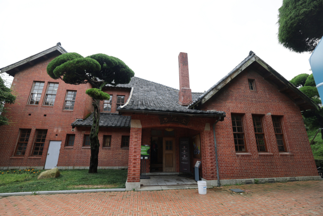 피란수도 시절 대통령 관저. 부경근대사료연구소 제공·부산일보DB