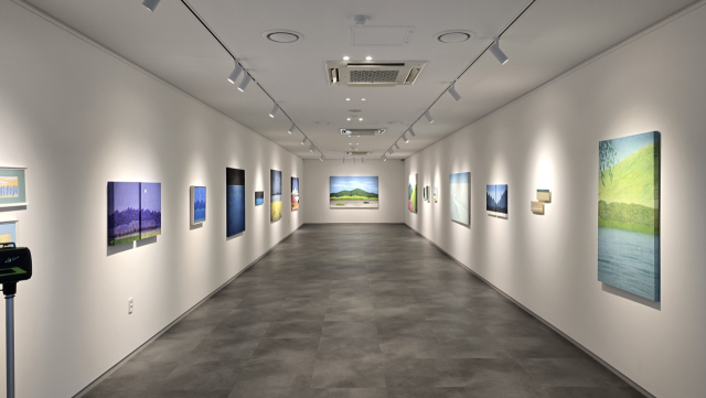 부산 부산진구 MG초읍동새마을금고 ‘우리동네 MG갤러리’ 전시장 전경. 김민서 제공