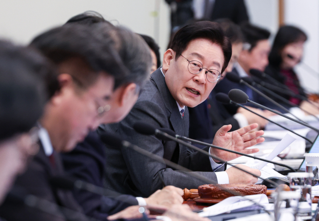 이재명 대통령이 20일 청와대에서 제2회 국무회의를 주재하고 있다. 청와대통신사진기자단 제공