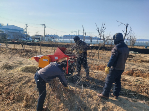 영농 부산물, “태우지 말고 파쇄하세요”