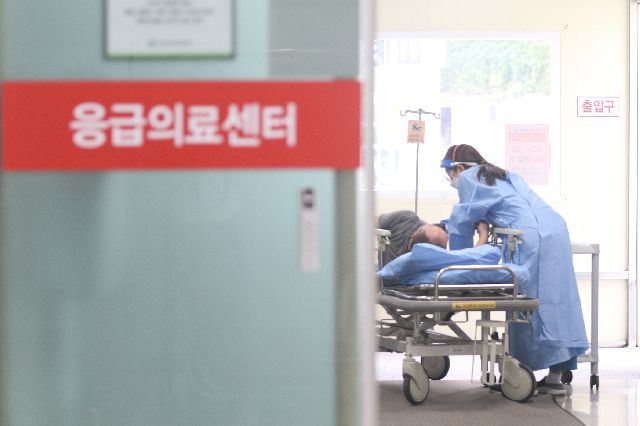 부산 서구 고신대복음병원 응급의료센터. 부산일보DB