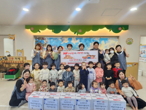 [포토뉴스] 이웃돕기 라면 기탁