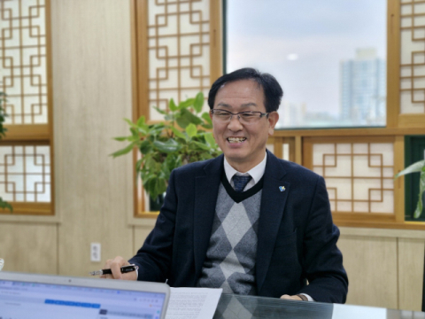 [인터뷰] 구교성 부산신용보증재단 이사장 “버티게 하는 게 아닌 다시 일어서게 하는 금융 구현할 것”