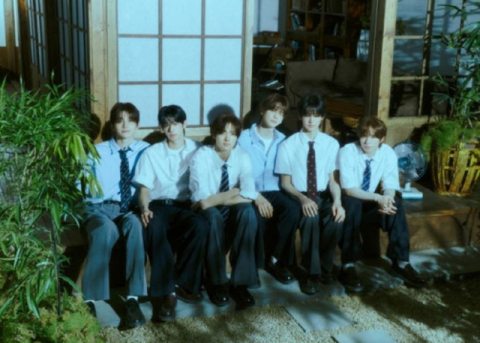 투어스. 플레디스엔터테인먼트 제공