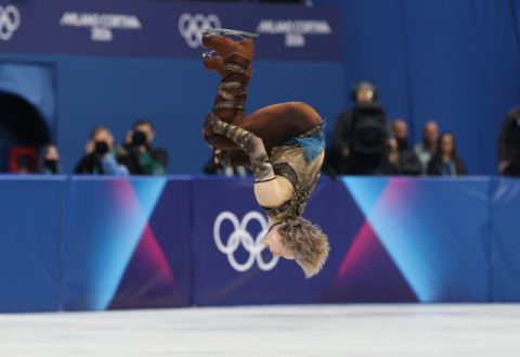 [포토뉴스] 50년 만에 백플립