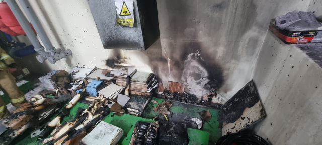 16일 부산소방재난본부에 따르면 지난 15일 오후 7시 6분 사하구 하단동 한 노인병원 지하에서 불이 났다. 부산소방재난본부 제공