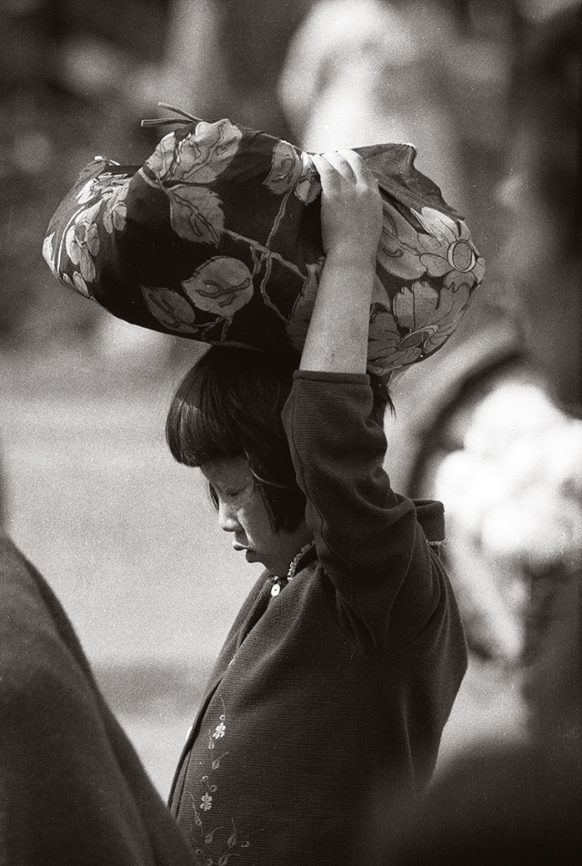 최민식 작가의 사진집 <인간(HUMAN)>의 15집이 출간되며 이 시리즈가 완결됐다. 사진집에 실린 사진. 눈빛출판사 제공