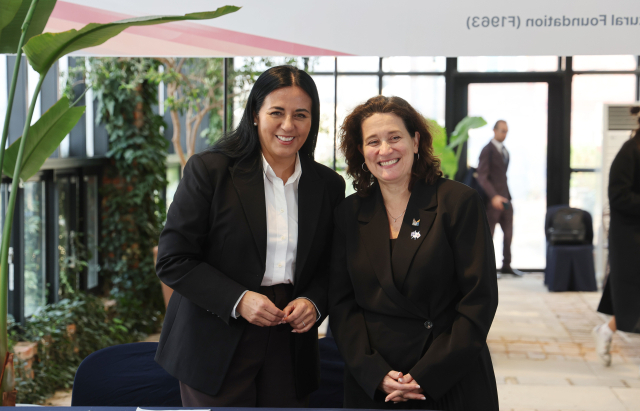 소라야 마르티네즈 페라다(왼쪽) 몬트리올 시장과 나탈리 마이예 몬트리올 예술위원회 대표. 이재찬 기자 chan@