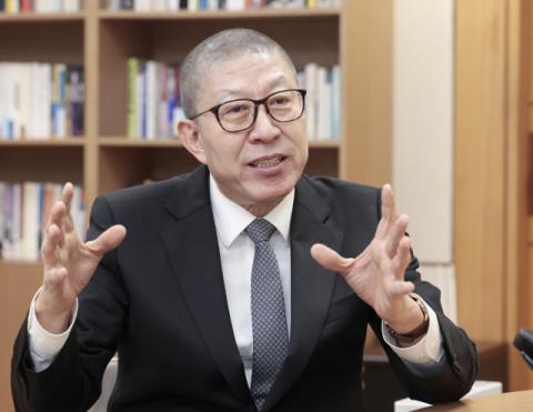 박형준, 합리적 사고·유려한 화법으로 보수·중도 아우르는 정치인 [부산시장 경선 주자 인터뷰]