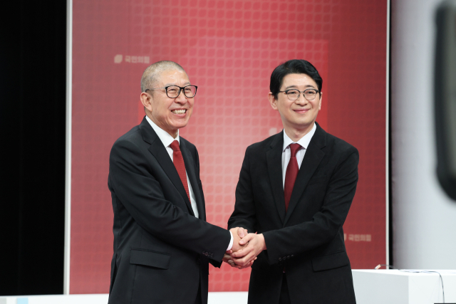 국민의힘 박형준 부산시장과 주진우 의원이 지난 2일 부산MBC에서 두 번째 TV 토론회를 진행했다. 국민의힘 제공