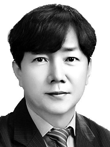 [강윤경 칼럼] 교육감이 안 보인다