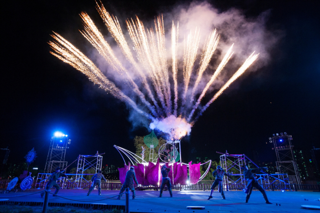 사천와룡문화제 ‘용 승천 불 퍼포먼스’ 모습. 사천시 제공