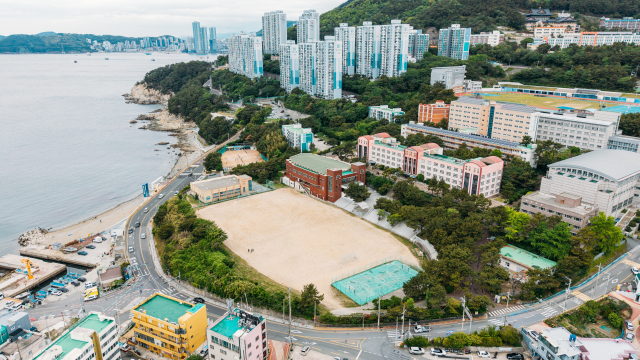 옛 부산남고 전경. 부산비엔날레조직위원회 제공