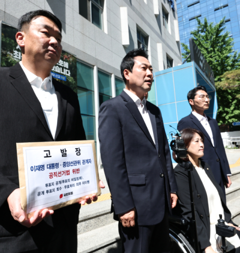 지선 막판 ‘존재감’ 드러낸 李…“정권 심판” 볼륨 키우는 野