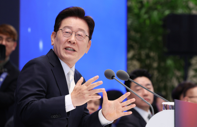 이재명 대통령이 6월 8일 청와대 영빈관에서 열린 취임 1주년 기자회견에서 발언하고 있다. 연합뉴스