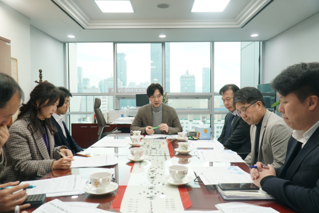 국민의힘 박성훈 의원은 지난해 12월 국회 의원회관에서 기획재정부, 국토교통부, 부산시와 긴급 간담회를 개최하고 화명역~구포역 구간 일대의 역세권 활성화 방안을 논의했다. 박성훈 의원실 제공