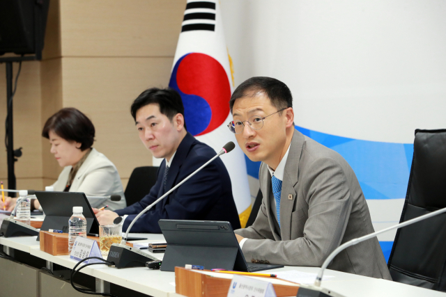 김상욱 울산시장 당선인이 22일 남구 상수도사업본부 인수위원회 회의실에서 노동위원회 신설 등을 주요 내용으로 민선 9기 첫 조직개편안을 발표하고 있다. 울산시 제공