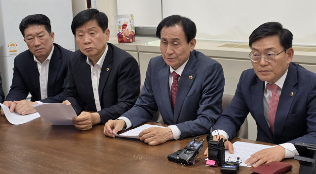 국민의힘 부산시의회 기자간담회. 부산시의회 제공