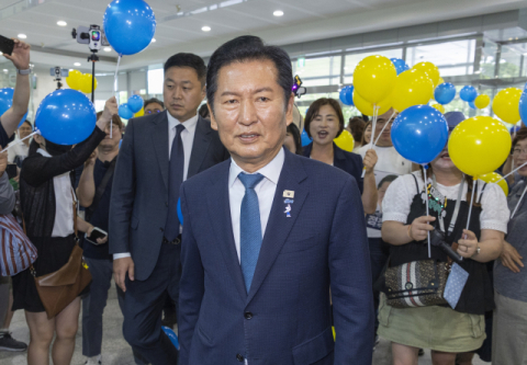 정청래 ‘연임 도전’에 5파전 시작… 선호투표제 ‘샅바 싸움’은 지속