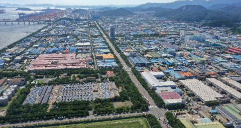 ‘글로벌 수요 확대’ 국내 조선업 20년 만에 호황 누리는데… 부산 조선기자재 업계엔 ‘그림의 떡’