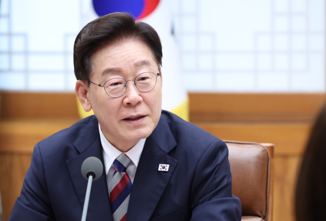 이재명 대통령이 14일 청와대에서 열린 청년정책 전문가 간담회에서 발언하고 있다. 연합뉴스