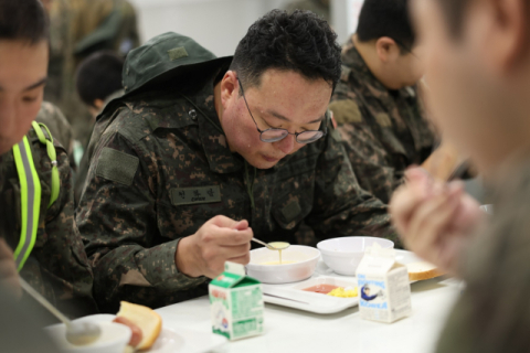 논산서 '신병 훈련' 받은 천하람 