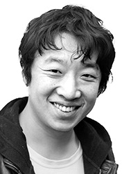 [데스크칼럼] 왜 오디세이 거인은 실물이었을까?